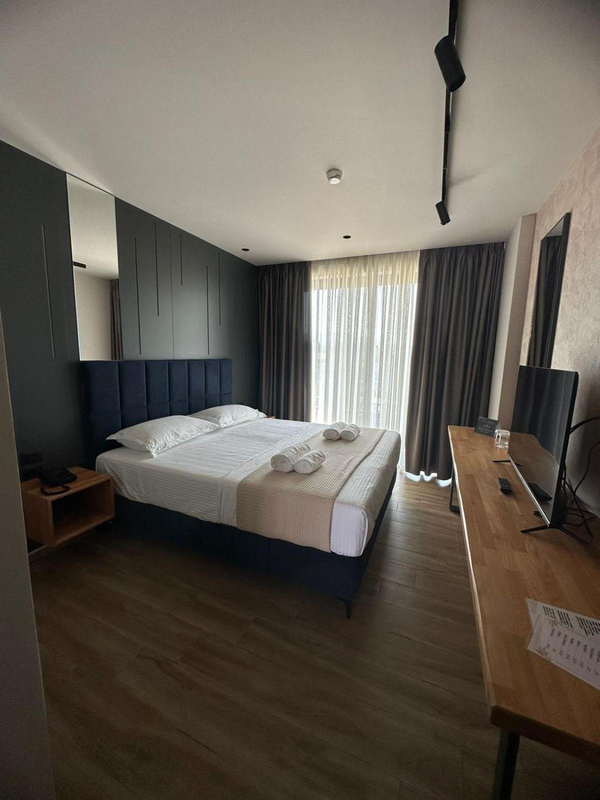 Azura Hotel Ksamil