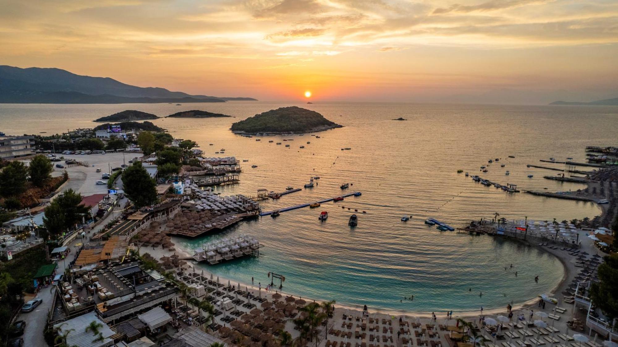Hotel Azura
