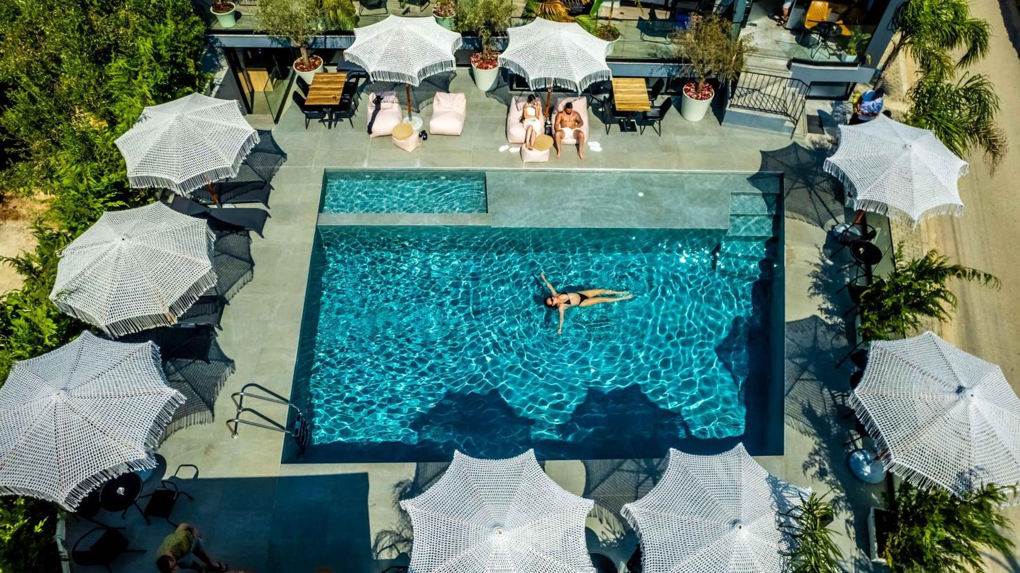 Hotel Azura